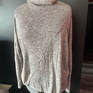 **3 for $15**Cha Cha Vente Gray Long Sleeve Tee Soft Knit